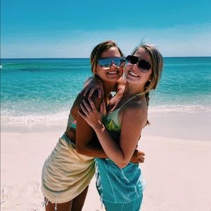 Meet your Posher, Isabelle